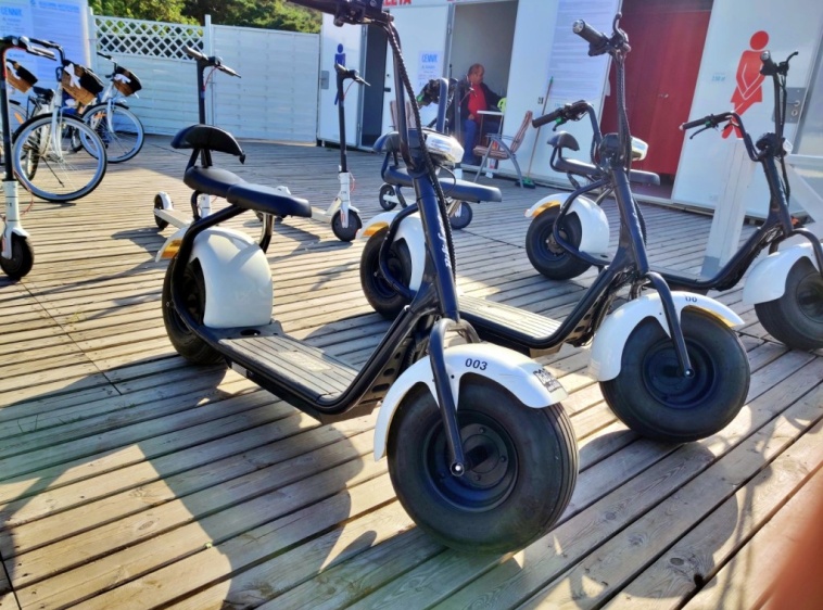 Atmosfera-wypożyczalnia hulajn&oacute;g