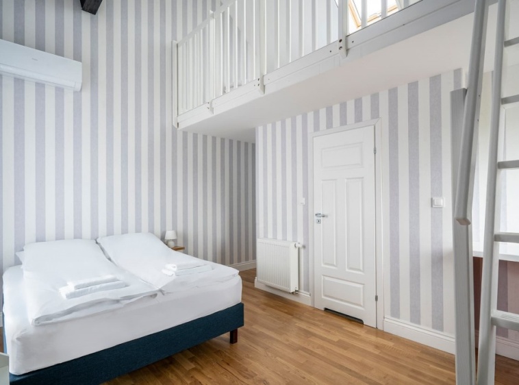 W Starym Porcie  ?v=1.0.1