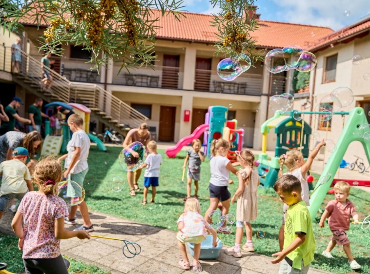 ATRIUM Apartamenty & LEŚNICZ&Oacute;WKA Domki przy plaży ?v=1.0.1