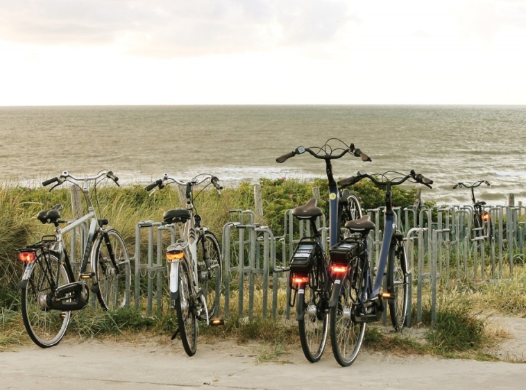 Wypożyczalnia rower&oacute;w przy White Resort