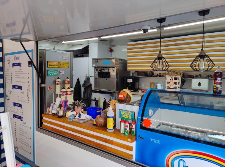 Lody, gofry, desery, kawa