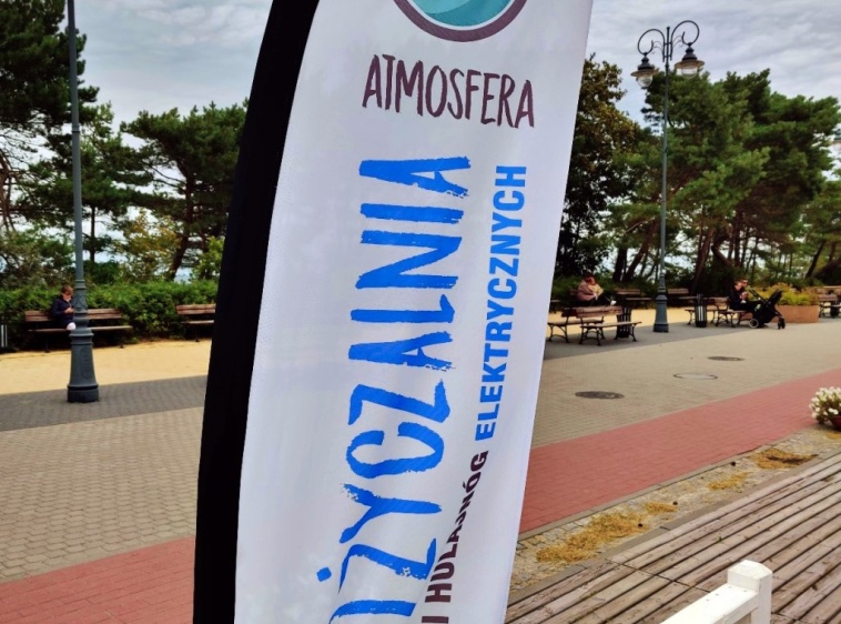 Atmosfera-wypożyczalnia hulajn&oacute;g 