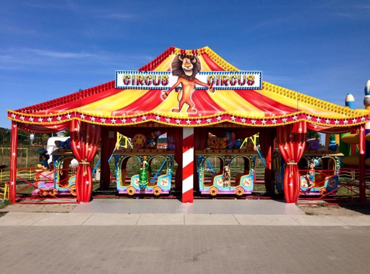 Park Rozrywki w Krynicy Morskiej Park Rozrywki w Krynicy Morskiej