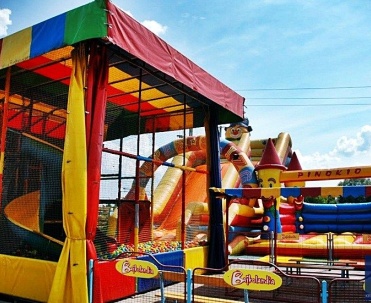 Bajkolandia - super atrakcja dla dzieci przy ulicy Gdańskiej. 